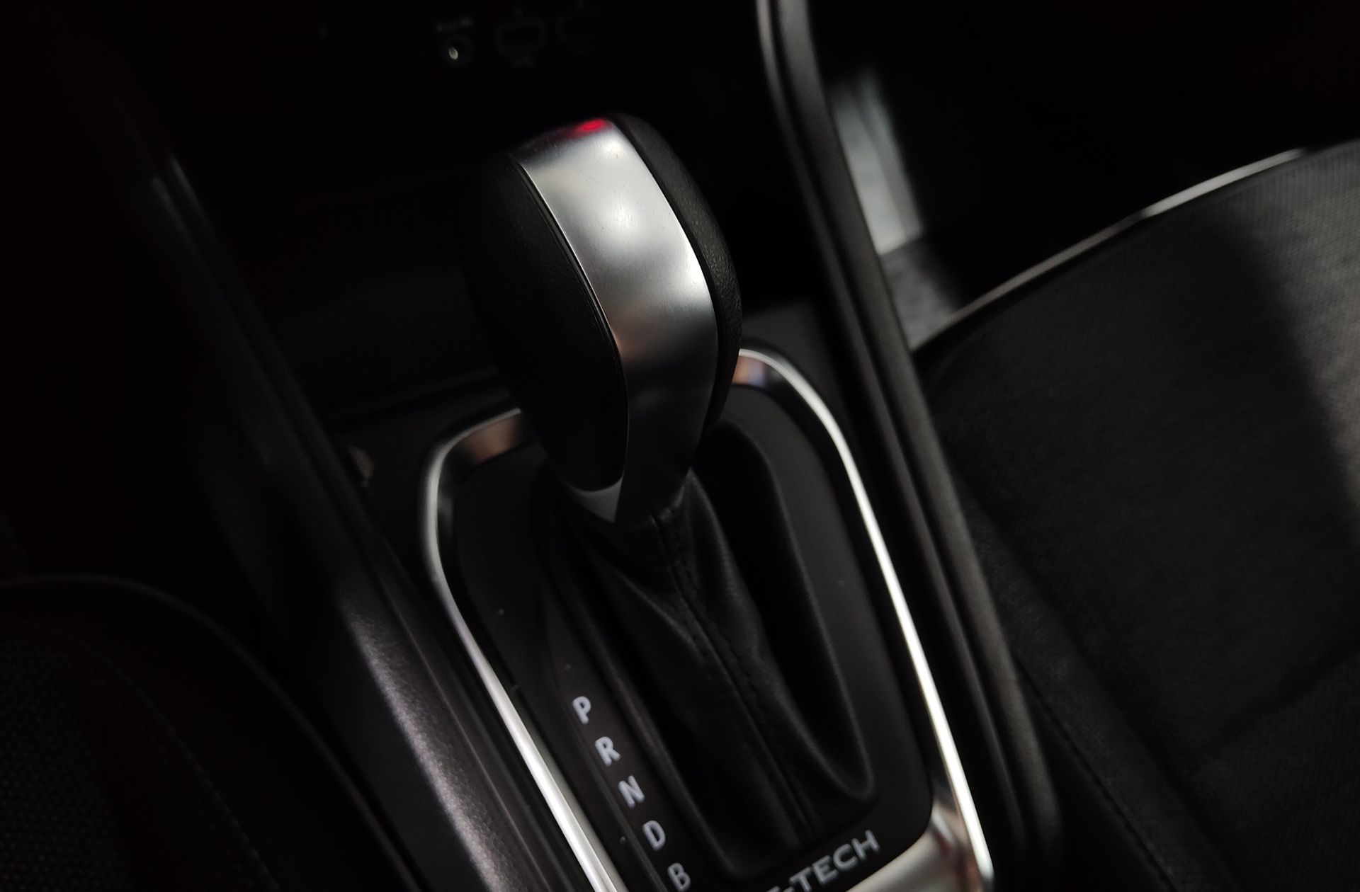 Renault Captur Techno E-Tech Híbrido - foto 5