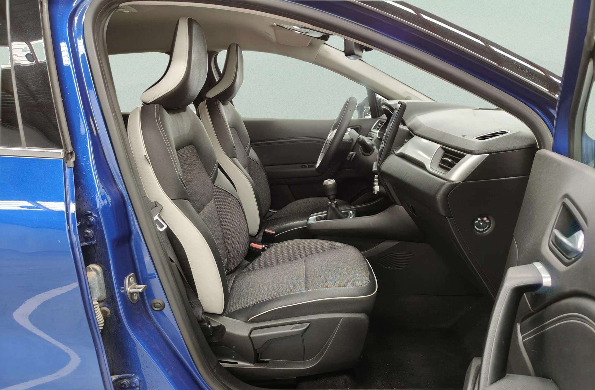 Renault Captur Techno TCe - foto 21