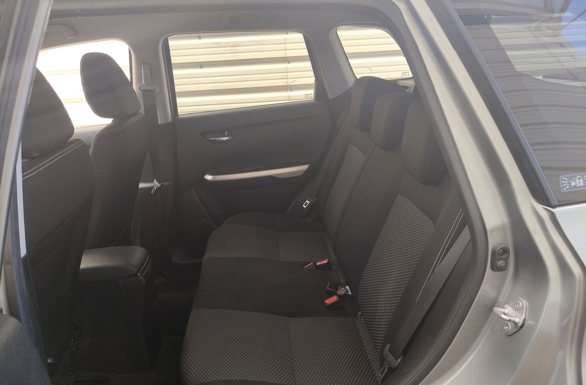 Suzuki Vitara 1.6 VVT GLE - foto 11