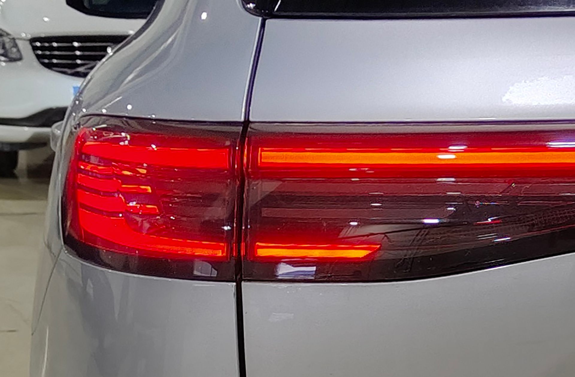 Geely Starray EM-i 1.5 PHEV Pro - foto 18