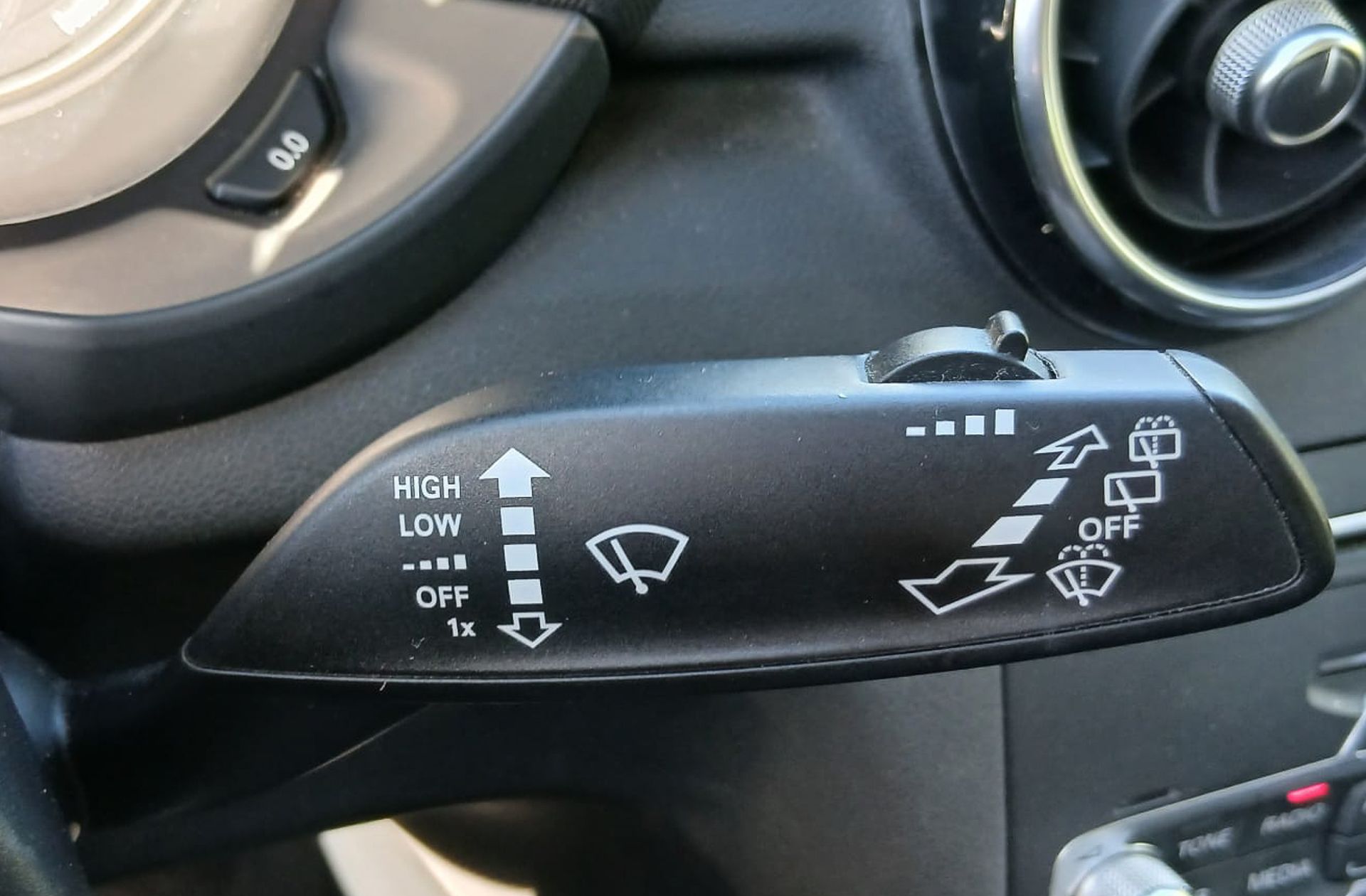 Audi A1 Sportback Adrenalin 1.0 TFSI - foto 29