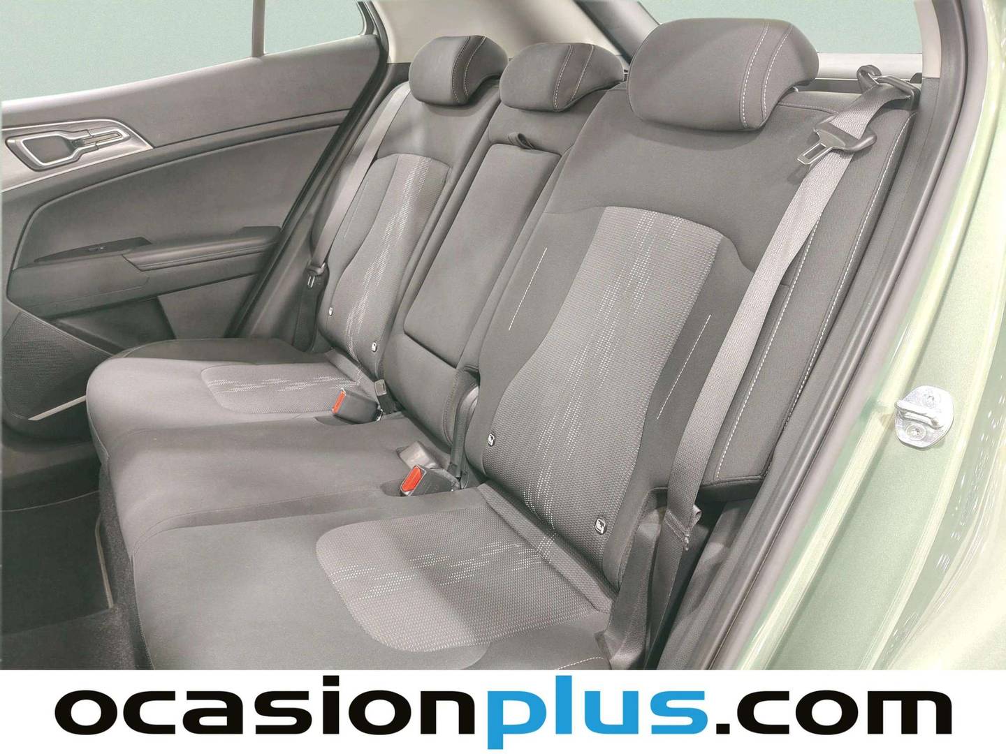 Foto asientos traseros KIA Sportage KIA Sportage 1.6 T-GDi MHEV Drive 4x2 (150 CV)