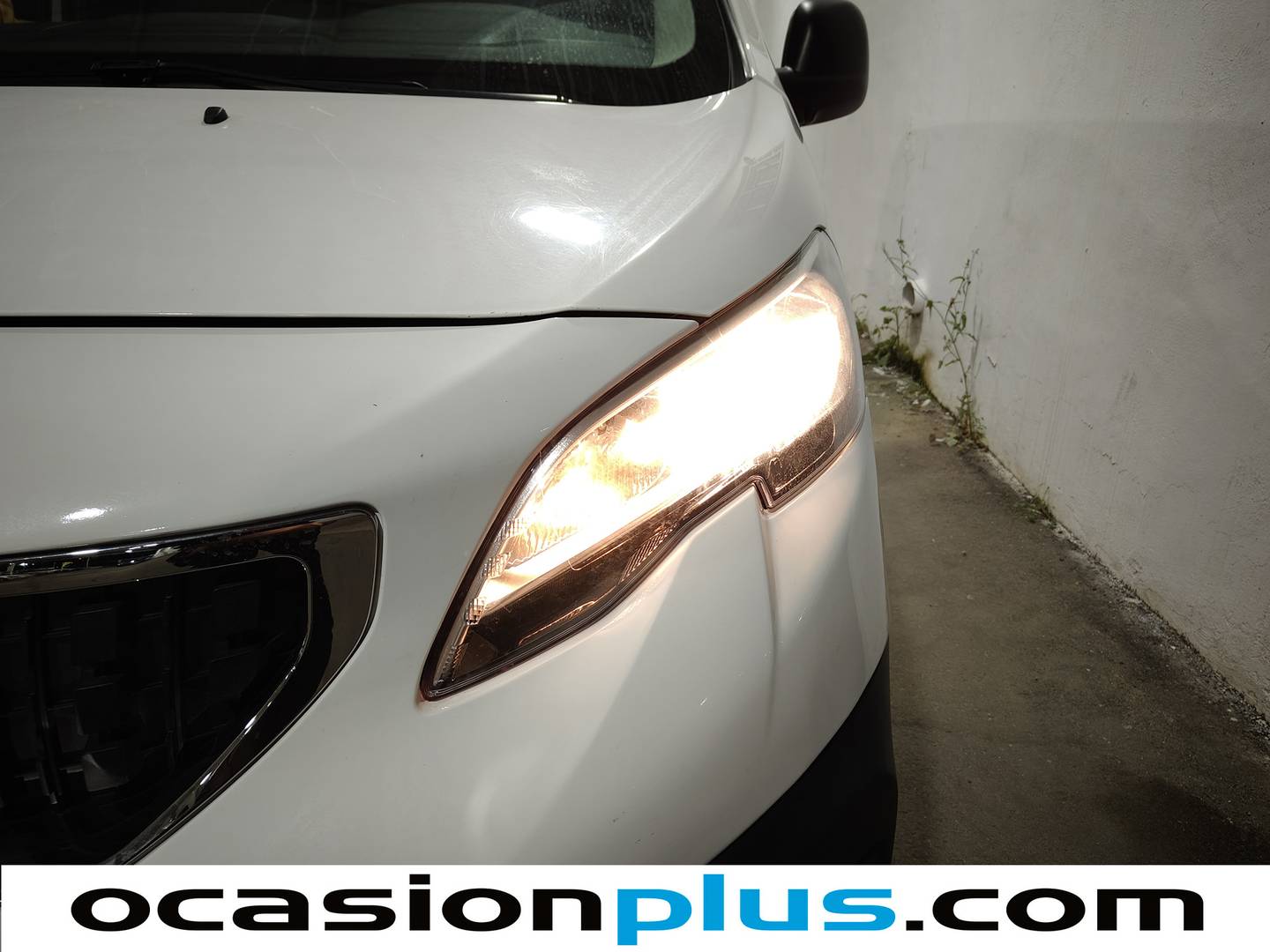 Foto Peugeot Expert Peugeot Expert BlueHDi 100 Pro Standard (102 CV)