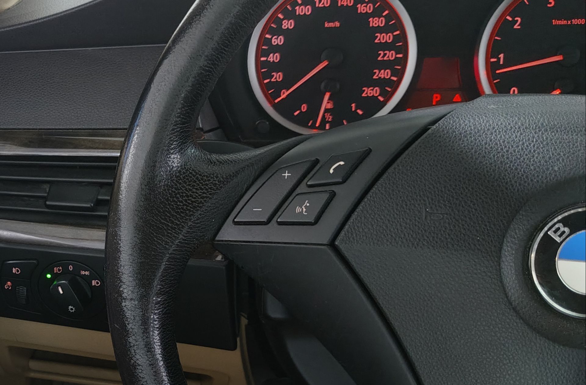 BMW Serie 5 525i - foto 24