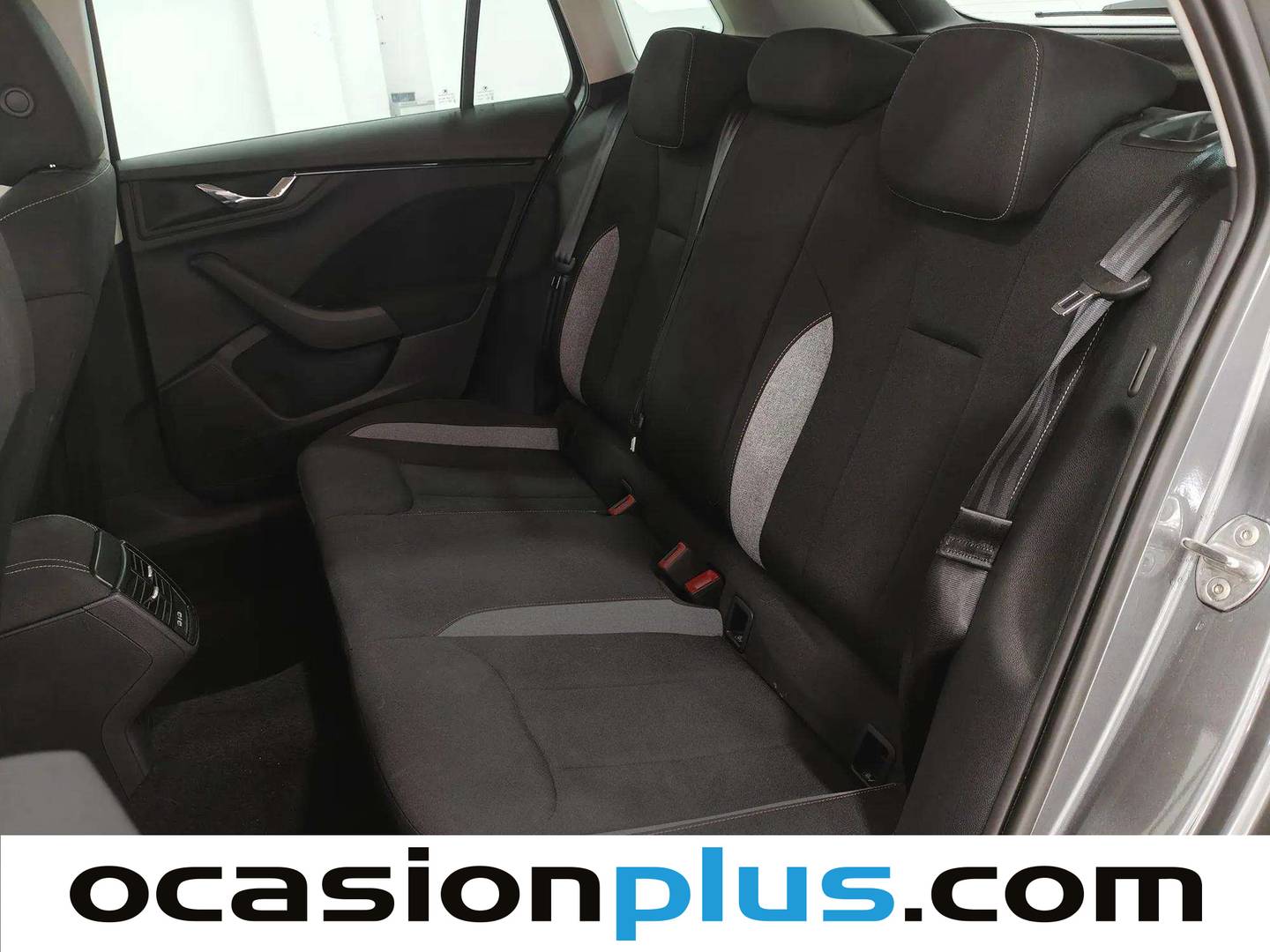 Foto asientos delanteros Skoda Kamiq Skoda Kamiq 1.0 TSI Selection (115 CV)