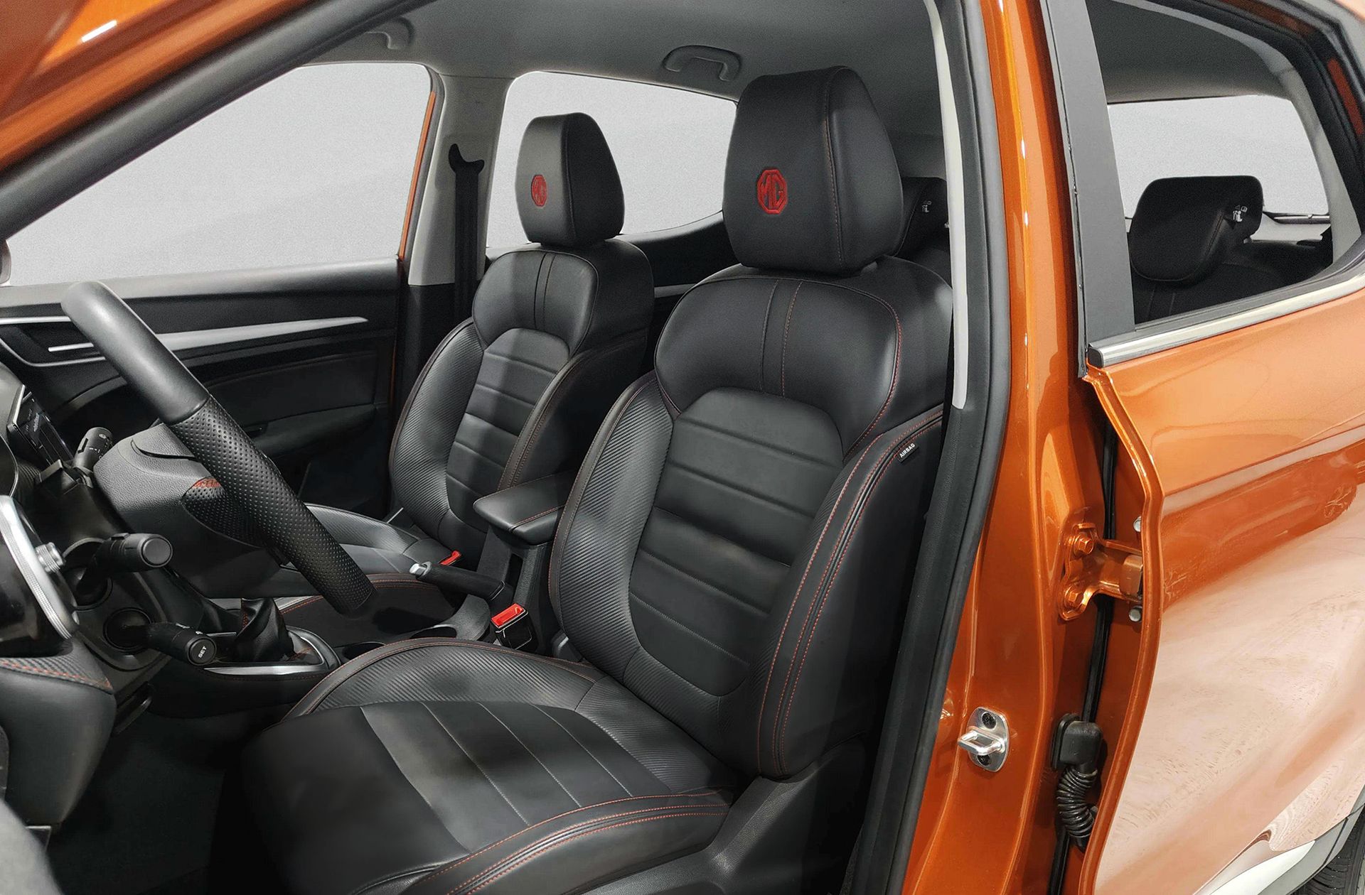 MG ZS 1.5 Luxury - foto 11