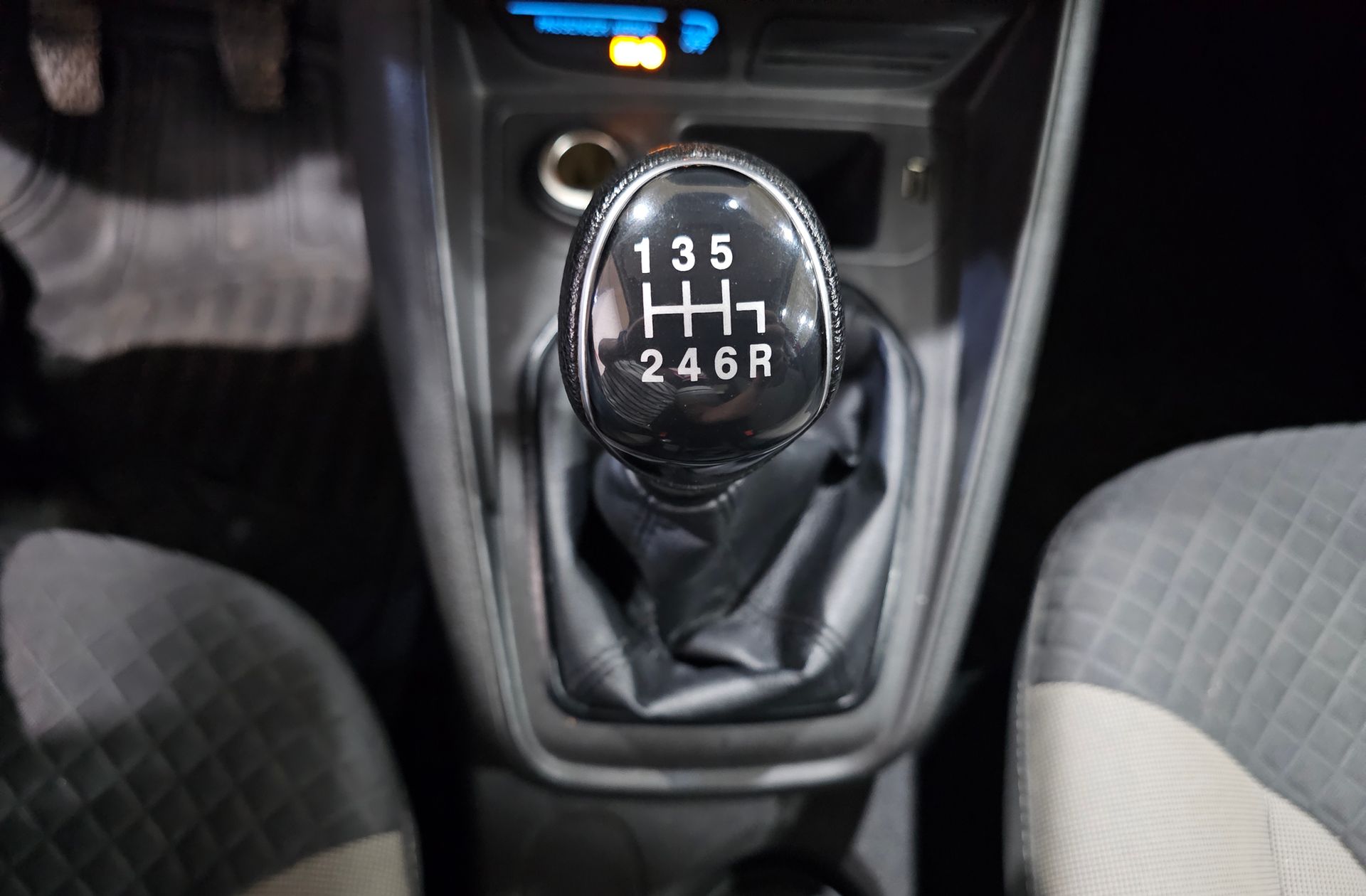 Ford Tourneo Courier 1.0 EcoBoost Trend - foto 5