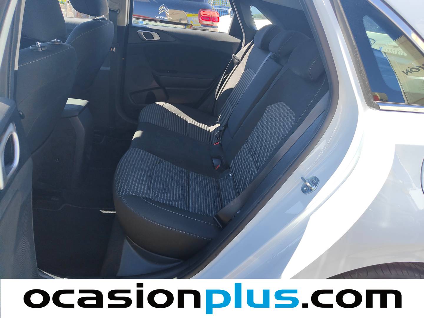 Foto asientos traseros KIA Ceed KIA Ceed 1.0 T-GDI Drive (100 CV)