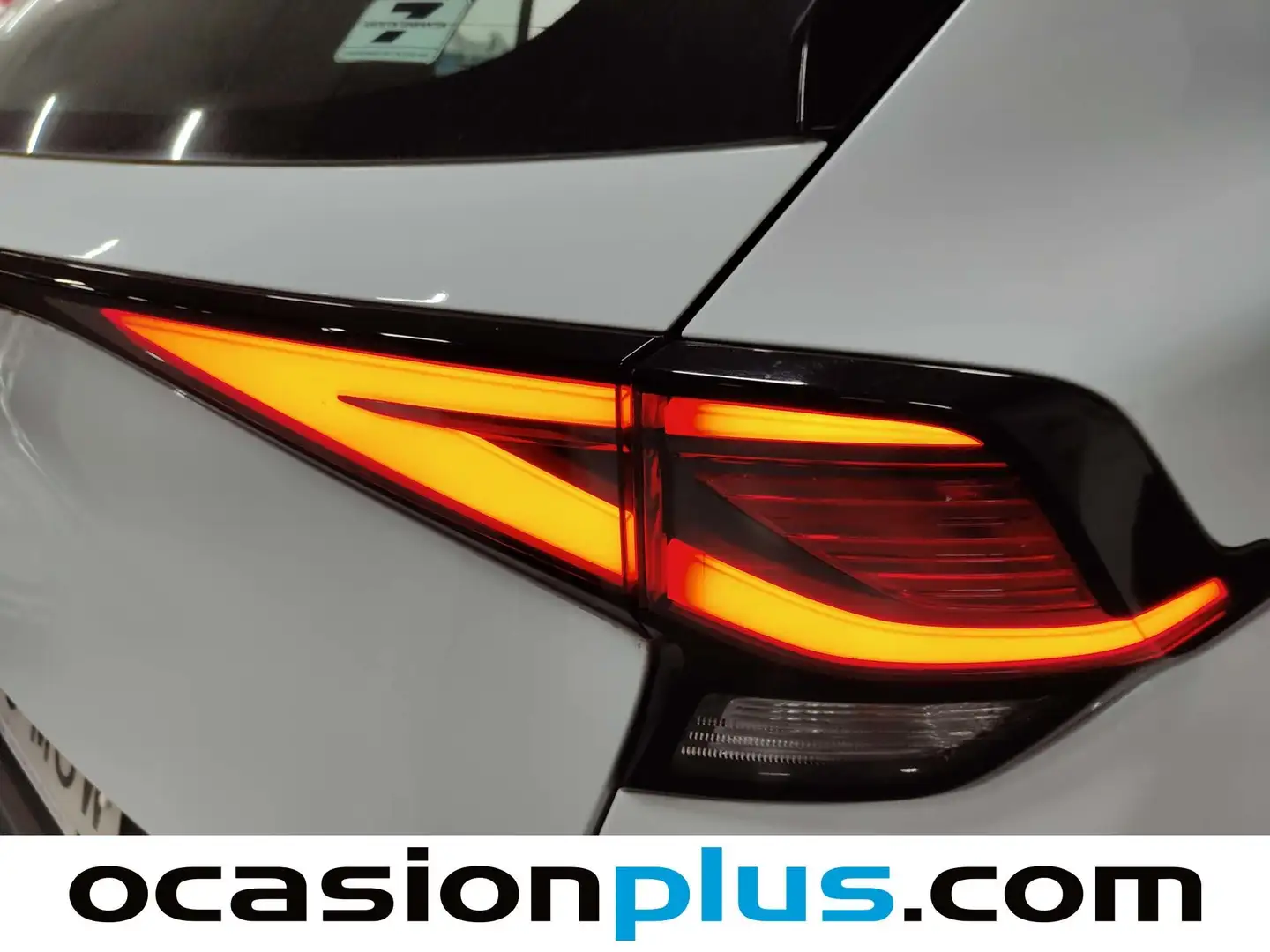 Foto KIA Sportage Kia Sportage 1.6 CRDi MHEV Business 4x2 DCT  (136 CV)