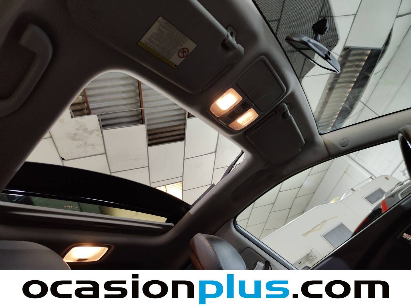 Extras y acabados del Hyundai ix35 Hyundai ix35 1.7 CRDI Comfort Sky 4x2 MOF (115 CV)