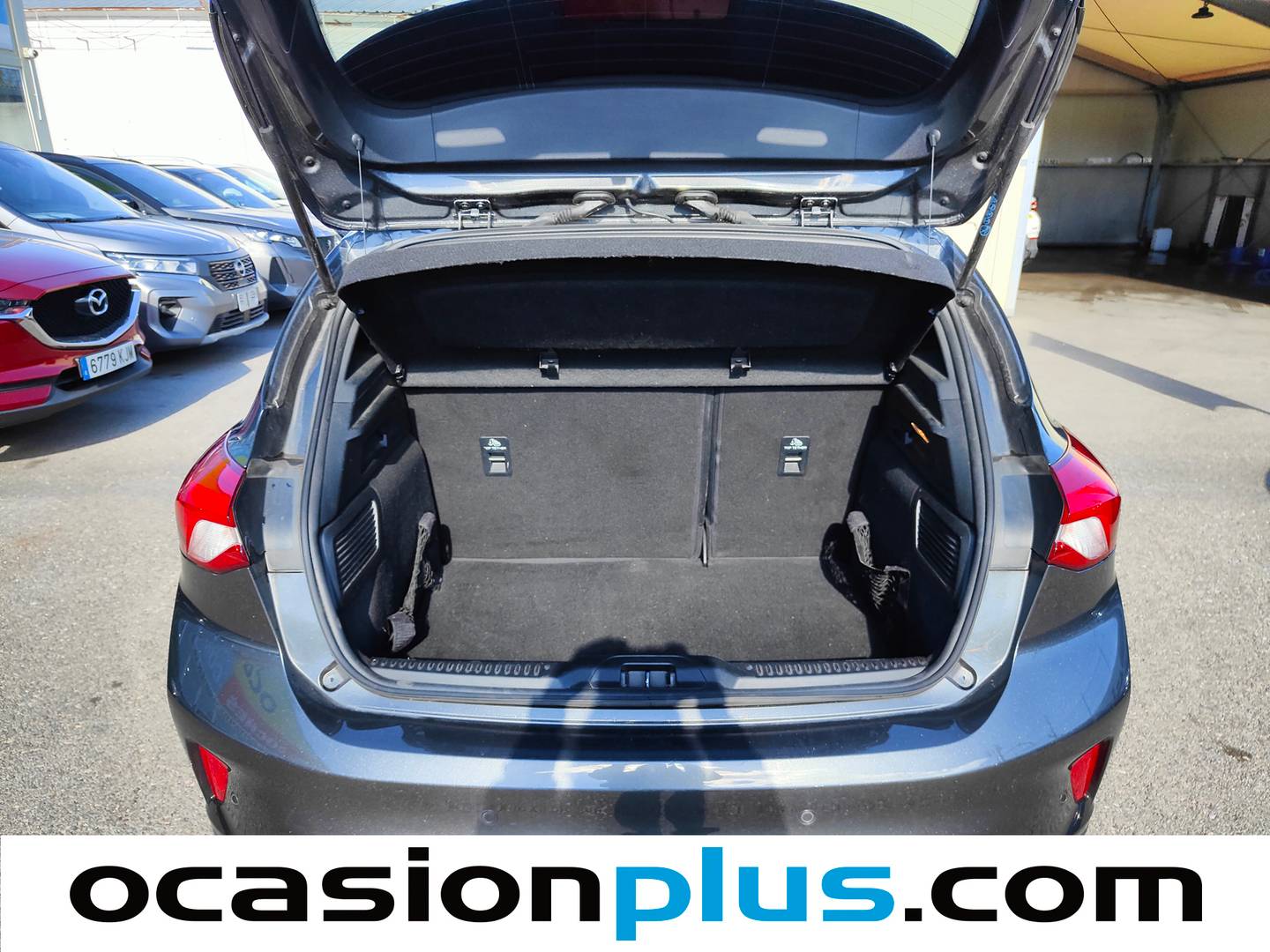 Fotos maletero Ford Focus Ford Focus 1.0 Ecoboost MHEV ST-Line (155 CV)