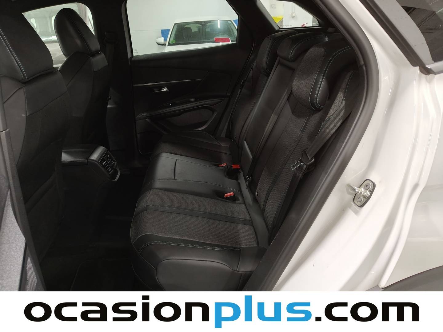 Foto Peugeot 3008 Hybrid Peugeot 3008 Hybrid 300 Allure Pack e-EAT8 (300 CV)