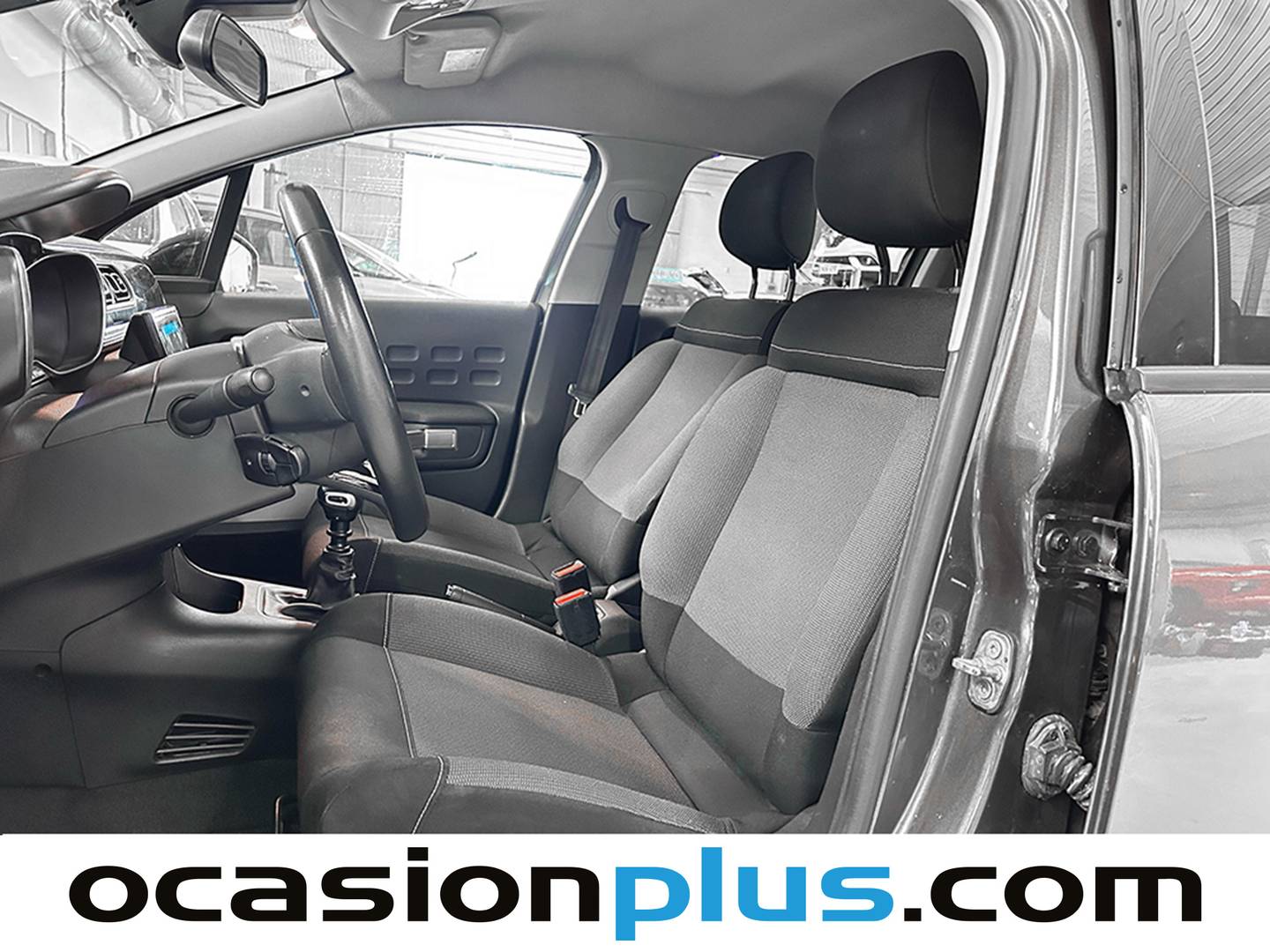 Foto asientos delanteros Citroën C3 Citroën C3 PureTech 110 S&S Shine (110 CV)