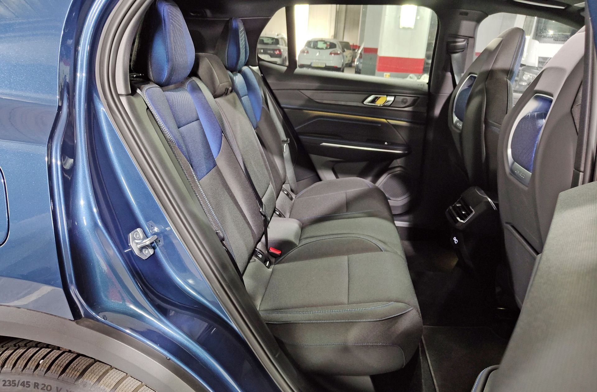 Lynk & Co 01 1.5 PHEV - foto 19