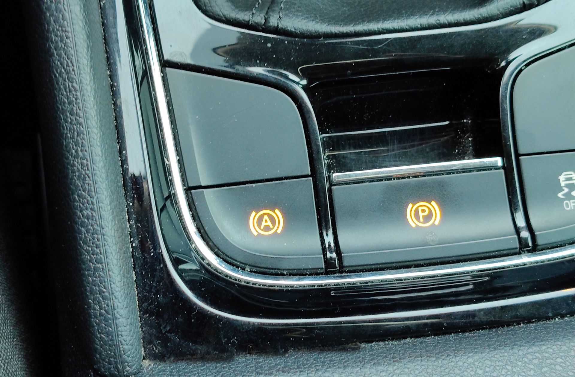 Škoda Karoq 2.0 TDI Selection - foto 32