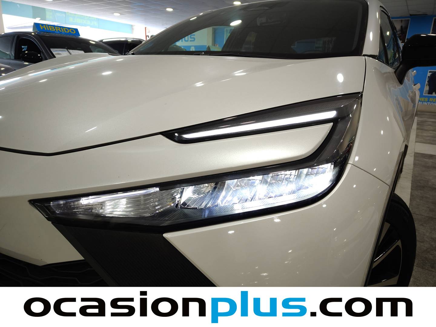 Toyota C-HR Toyota C-HR 200H Premiere Edition (196 CV) al mejor precio