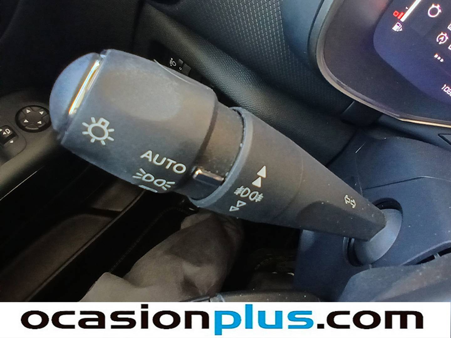 Foto Citroën C5 Aircross Citroen C5 Aircross PureTech 130 S&S Shine Pack  EAT8 (131 CV)