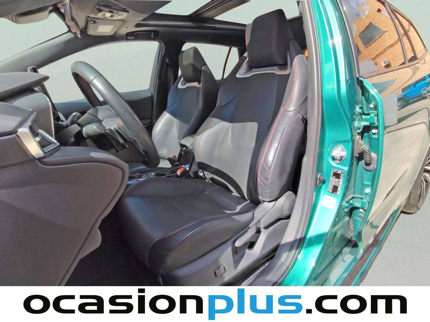Foto asientos traseros Toyota Corolla Toyota Corolla 200H Touring Sports GR-Sport (196 CV)