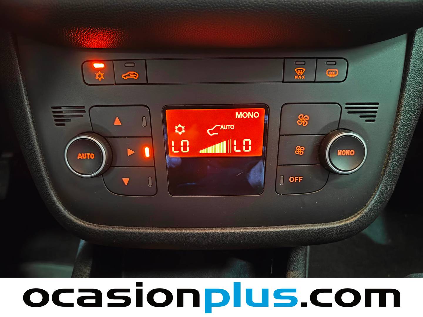 Extras y acabados del Fiat Punto Fiat Punto 1.4 S&S Easy (77 CV)