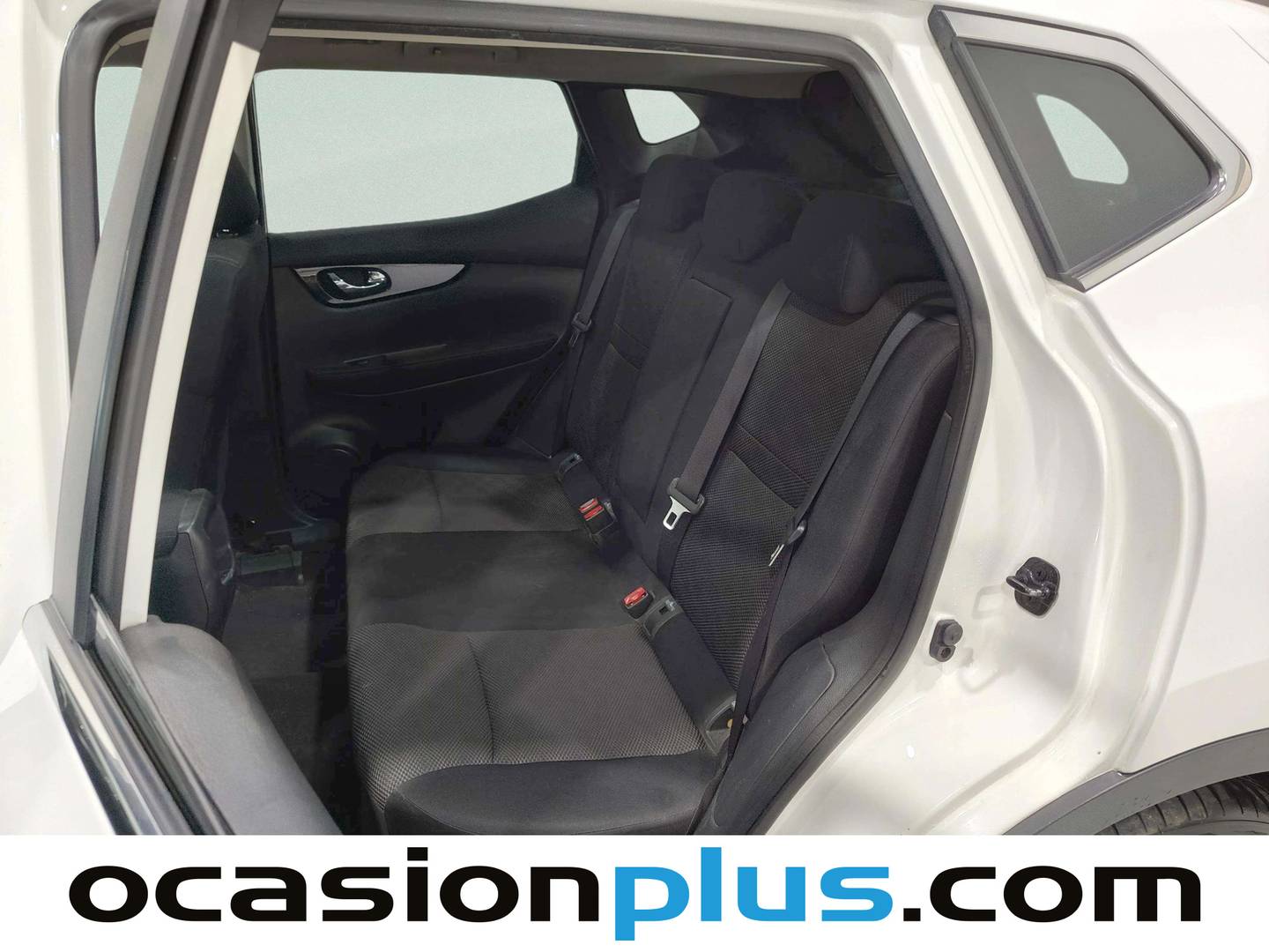 Foto asientos traseros Nissan QASHQAI Nissan Qashqai DIG-T 115 N-Connecta 4x2 (115 CV)