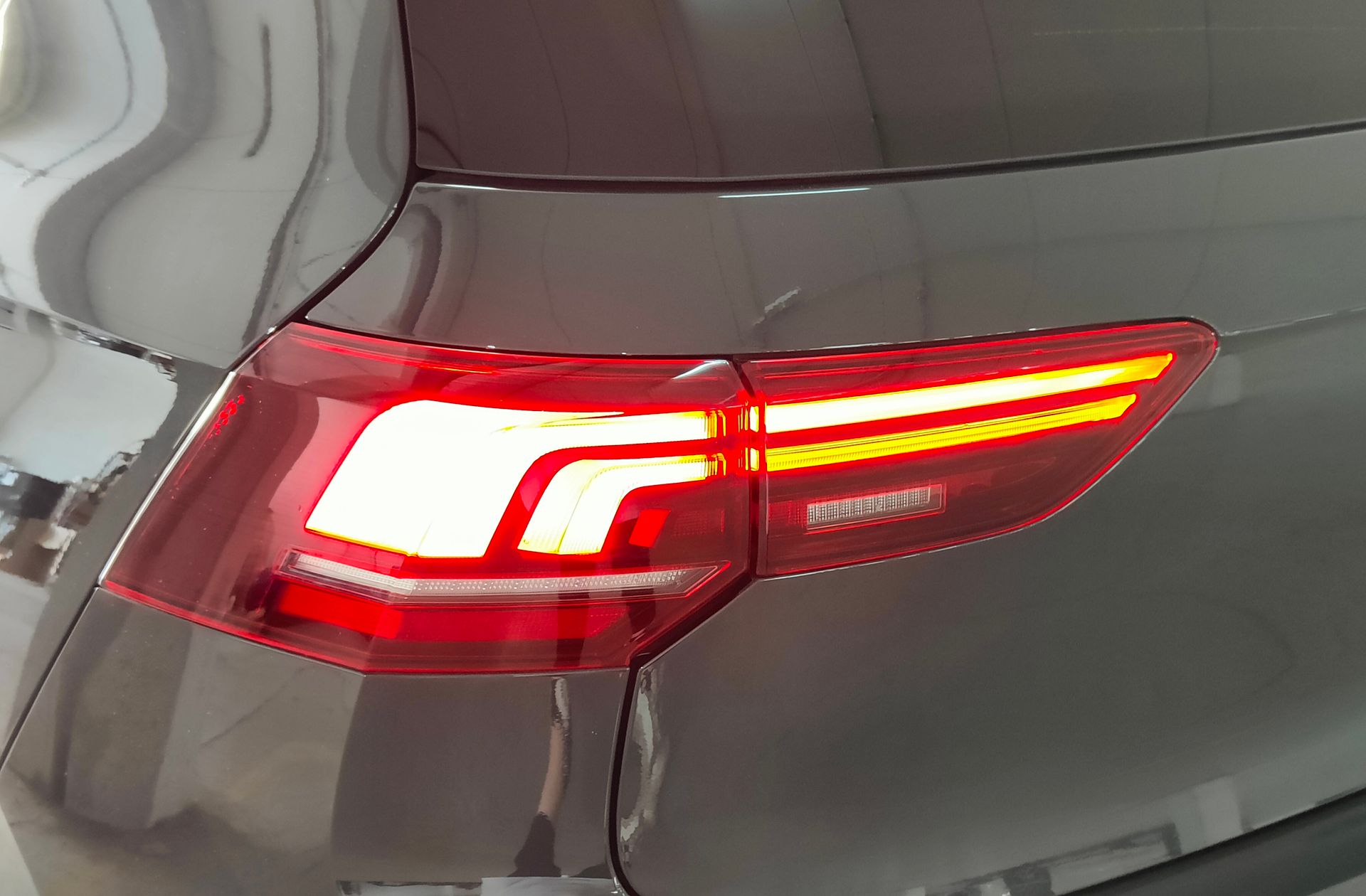 Volkswagen Golf R-Line 2.0 TDI DSG - foto 20