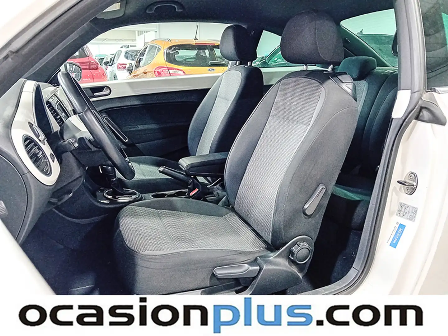 Foto Volkswagen Beetle Volkswagen Beetle 2.0 TDI Design DSG (140 CV)