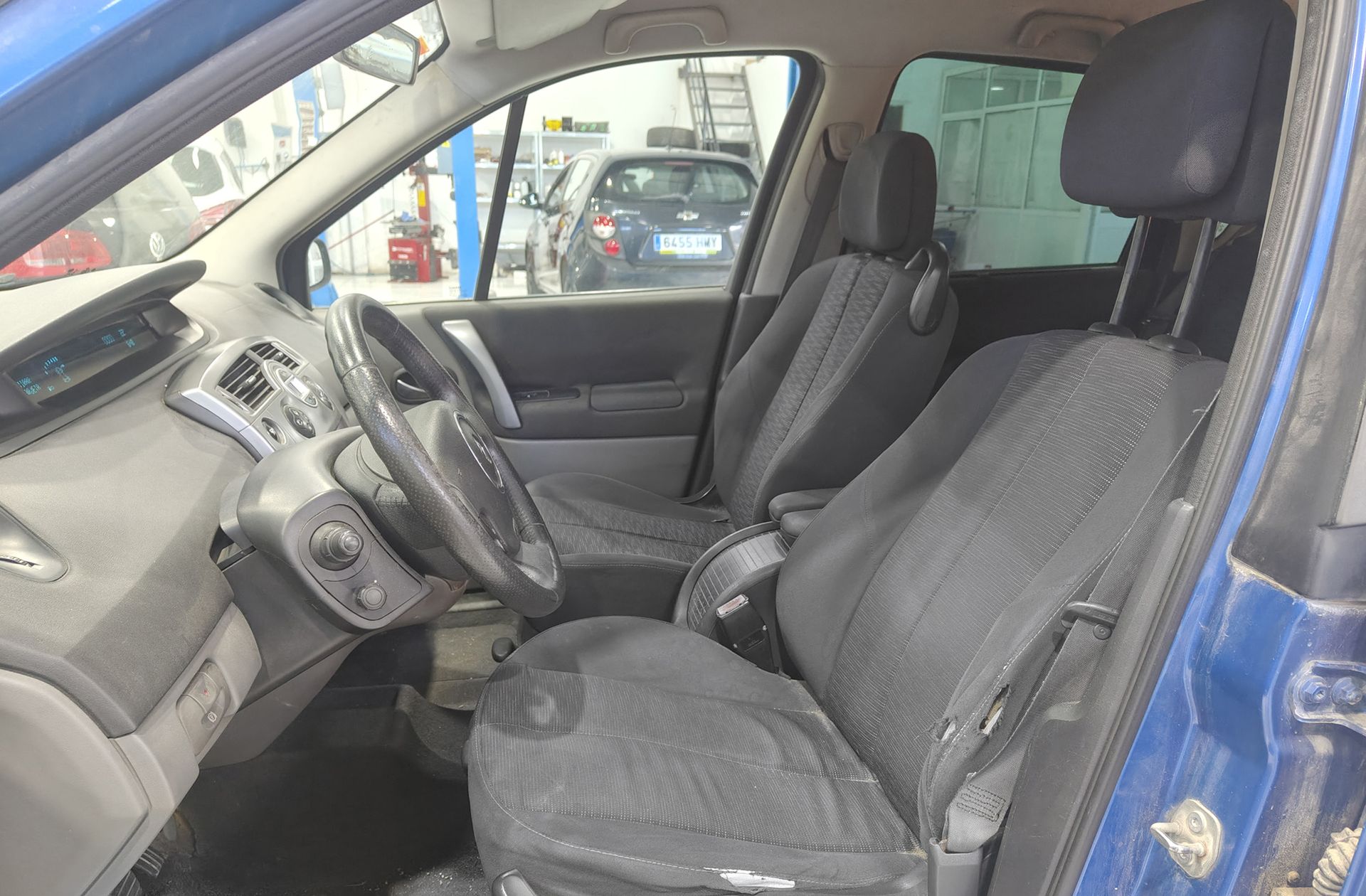 Renault Scénic 1.9 dCi Dynamique EU4 - foto 8