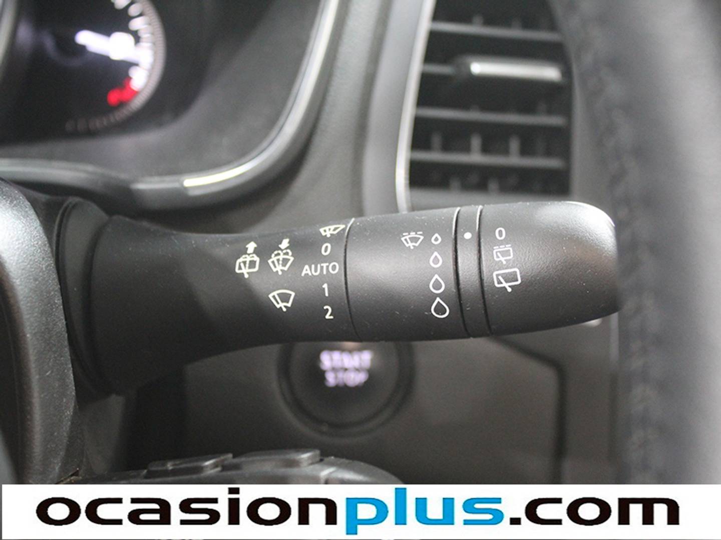 Foto Renault Mégane Renault Megane Sport Tourer Zen TCe (140 CV) GPF