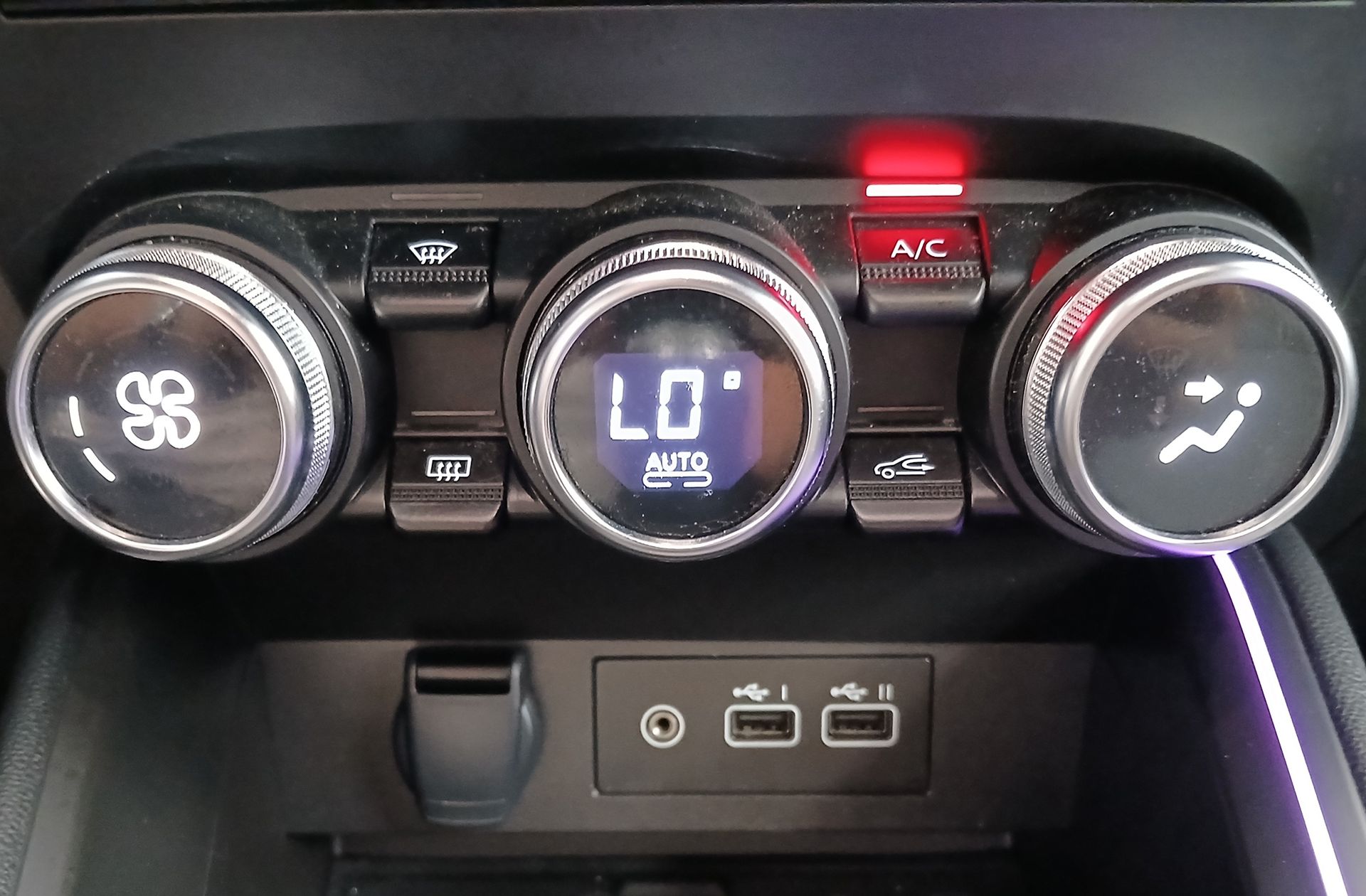 Renault Clio Techno TCe - foto 30