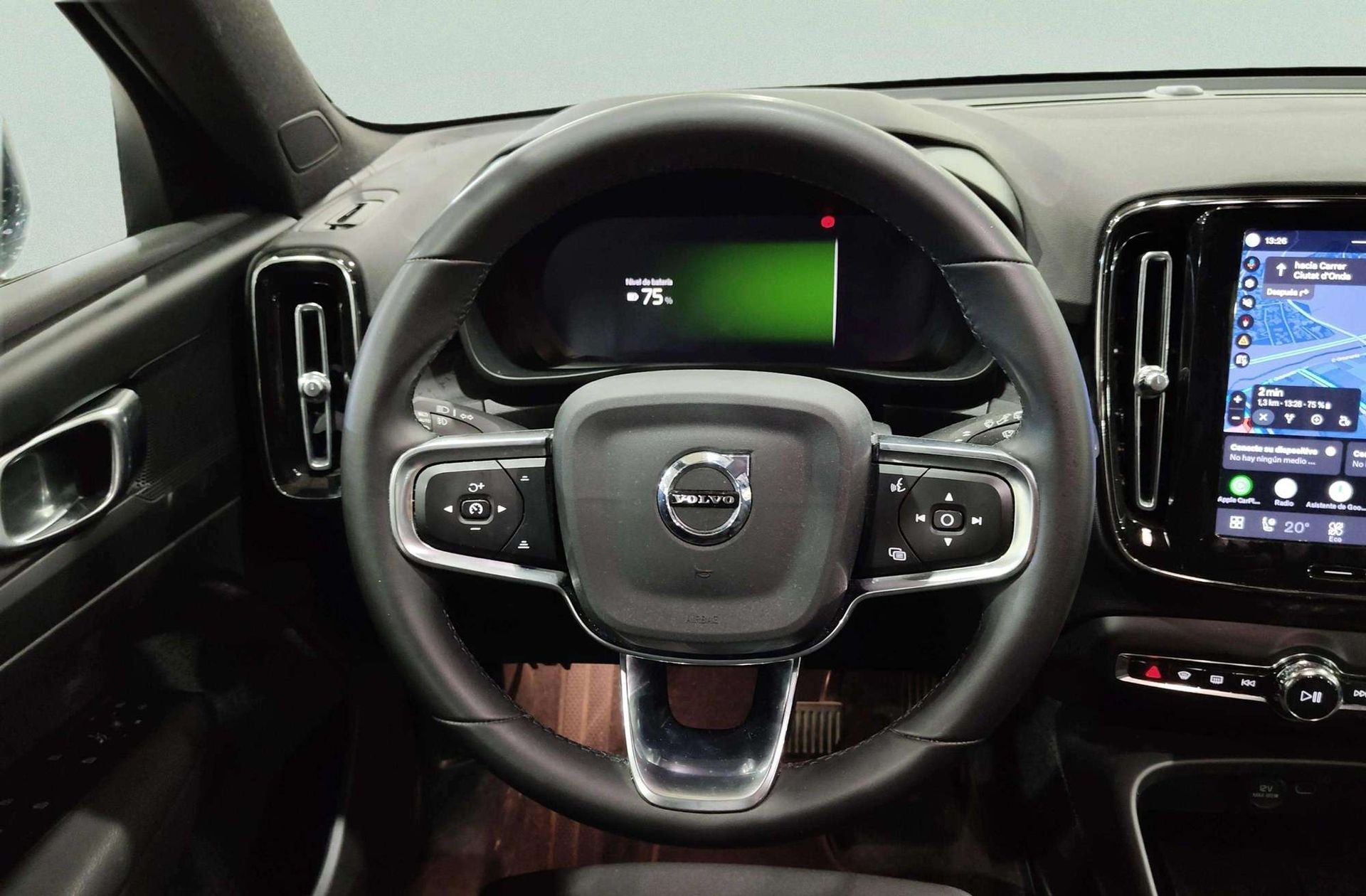 Volvo XC40 Recharge Plus - foto 21