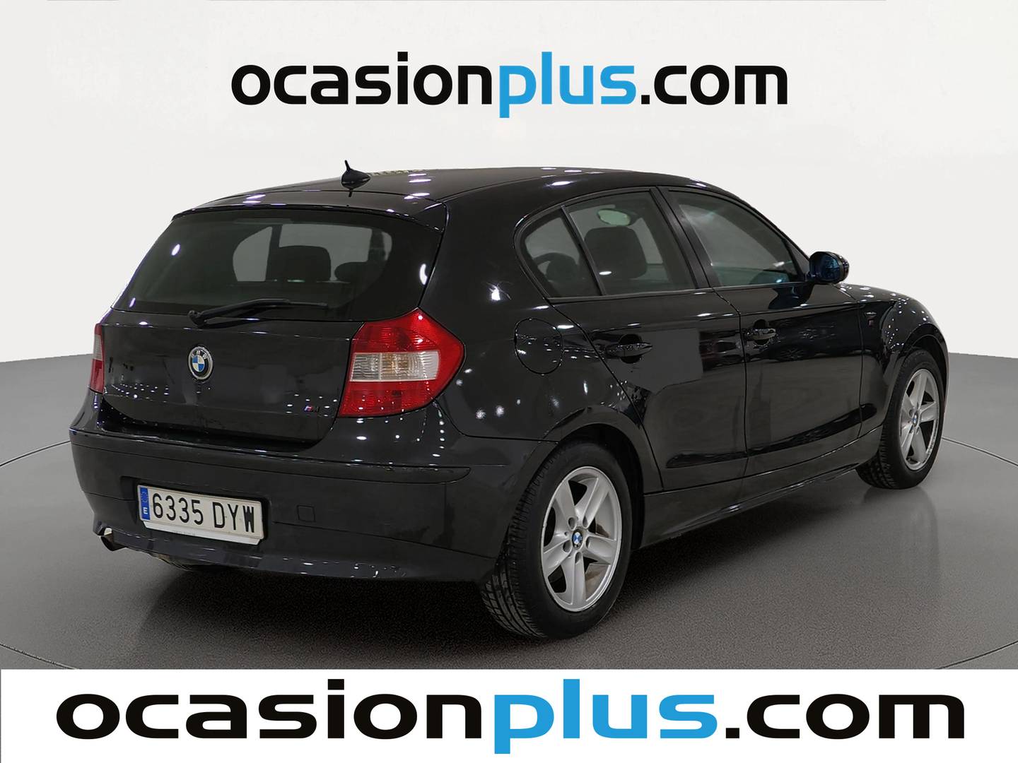 Foto trasera BMW Serie 1 BMW Serie 1 120i (150 CV) derecha