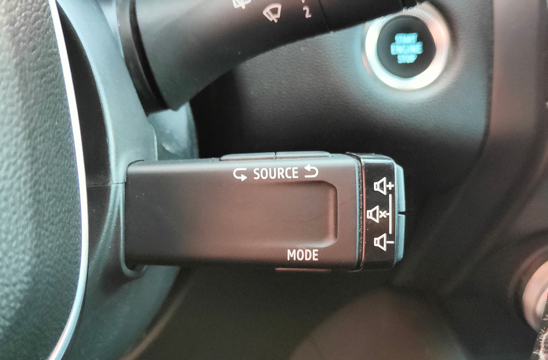 Renault Captur Zen E-Tech Híbrido enchufable - foto 32
