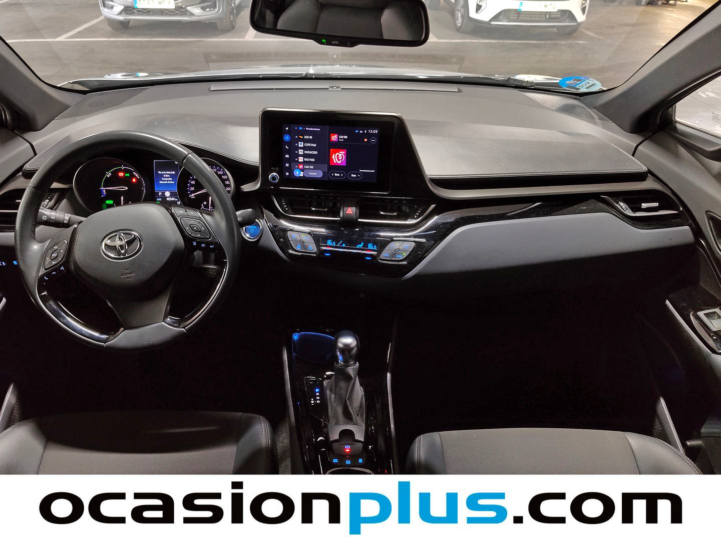 Foto asientos delanteros Toyota C-HR Toyota C-HR 180H Advance (184 CV)