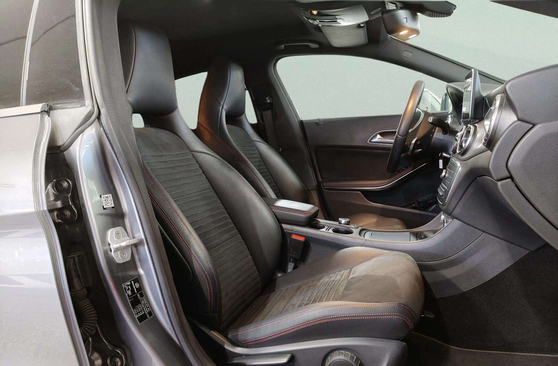 Mercedes-Benz CLA Shooting Brake 200 CDI Urban - foto 18