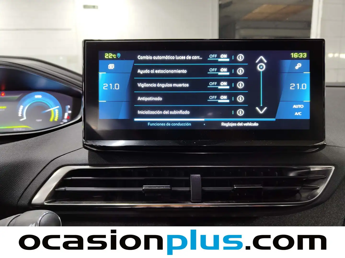 Foto Peugeot 3008 Hybrid Peugeot 3008 Hybrid 300 Allure Pack e-EAT8 (300 CV)