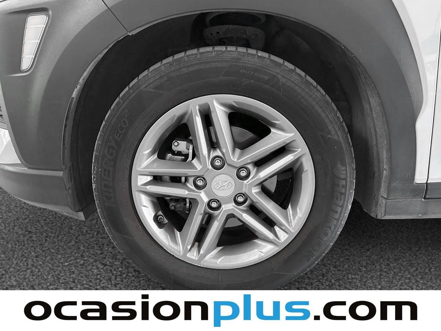 Acabados Hyundai Kona Hyundai Kona 1.0 TGDi Essence 4x2 (120 CV)