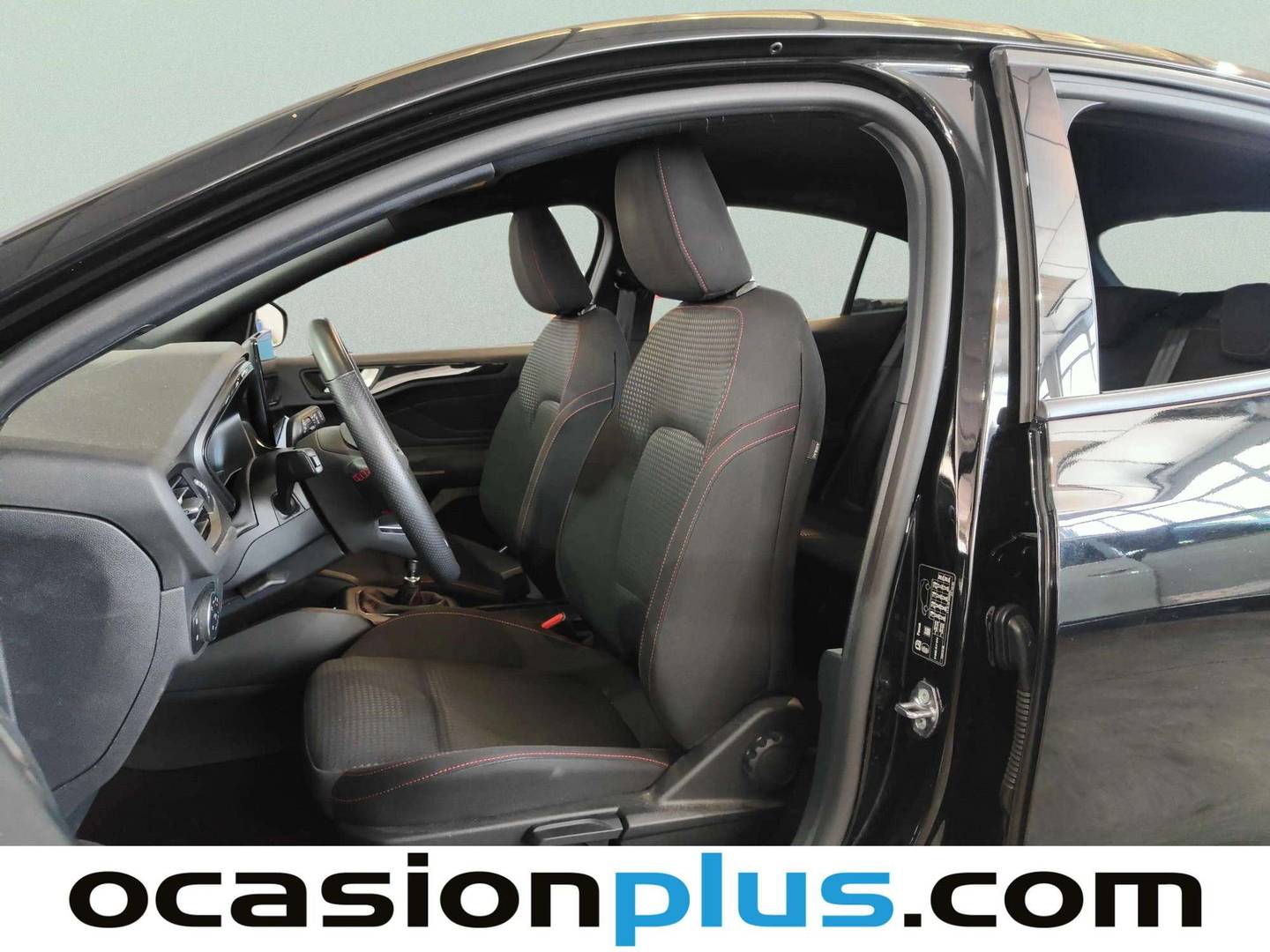 Foto asientos delanteros Ford Focus Ford Focus 1.0 Ecoboost MHEV ST-Line (125 CV)