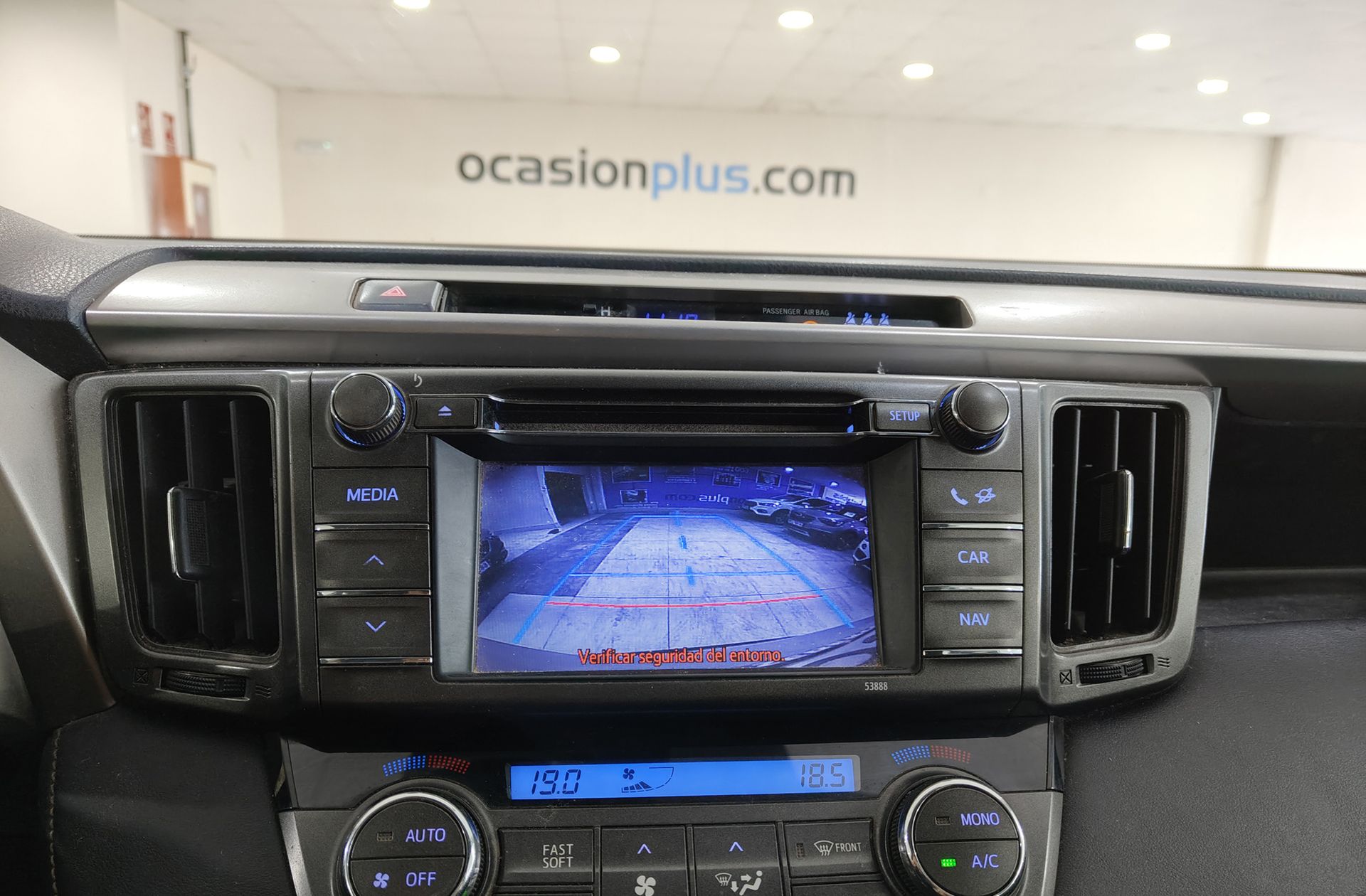 Toyota RAV4 120D Advance 4x2 - foto 7
