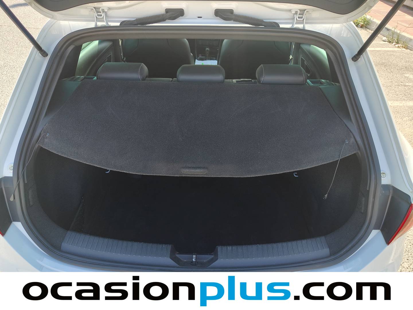 Fotos maletero Seat León Seat León 2.0 TSI Cupra Carbon Edition DSG (290 CV)