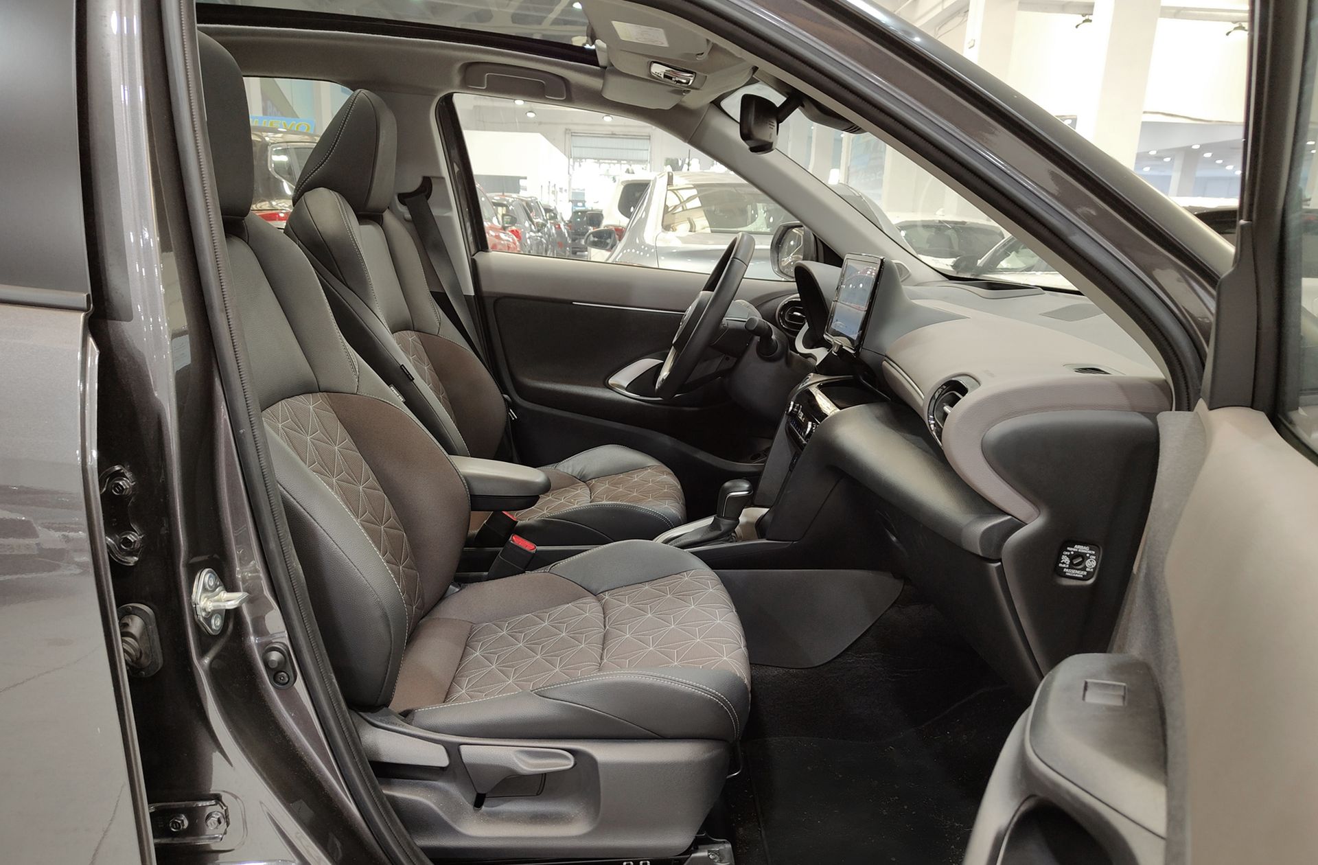 Toyota Yaris Cross 120H Style - foto 23
