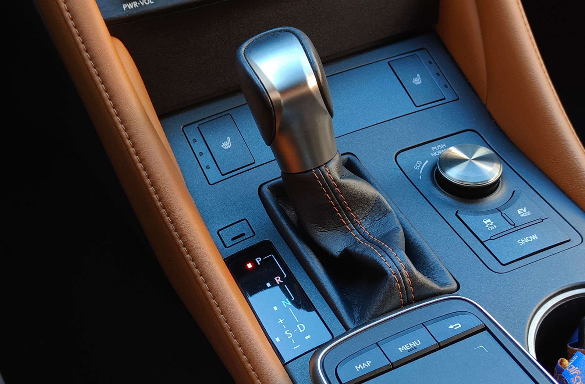 Lexus RC 300h Business Navigation - foto 6