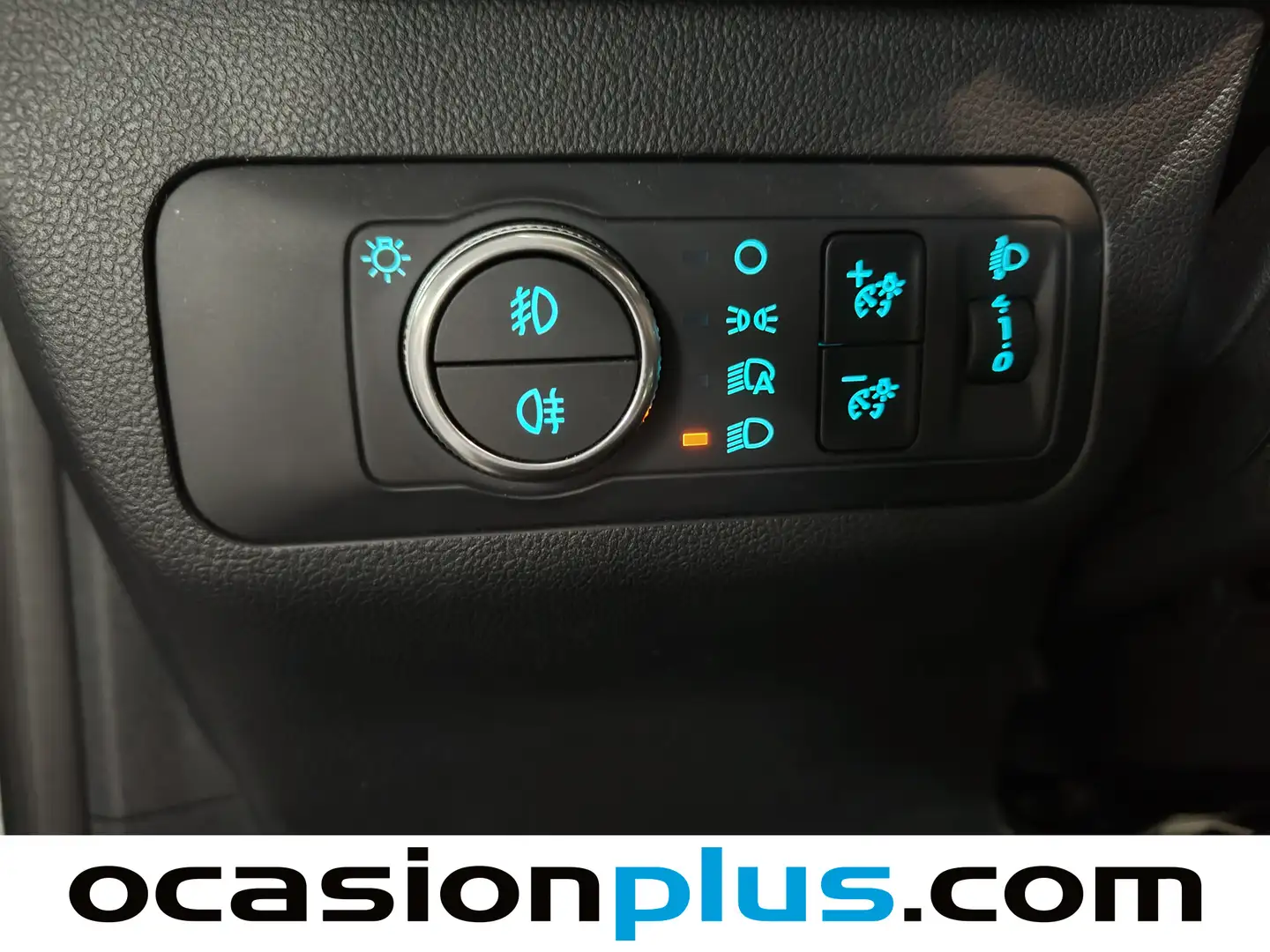 Foto Ford Kuga Ford Kuga 1.5 EcoBlue Trend (120 CV)