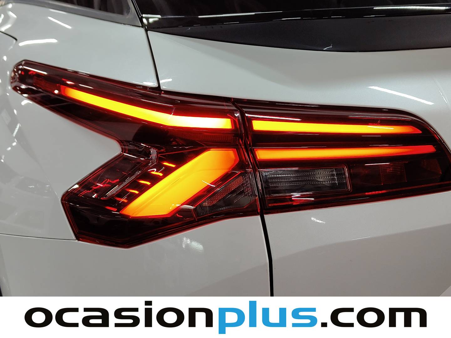 Citroën C5 X Citroën C5 X Hybrid 225 Shine Pack e-EAT8 (225 CV) seminuevo