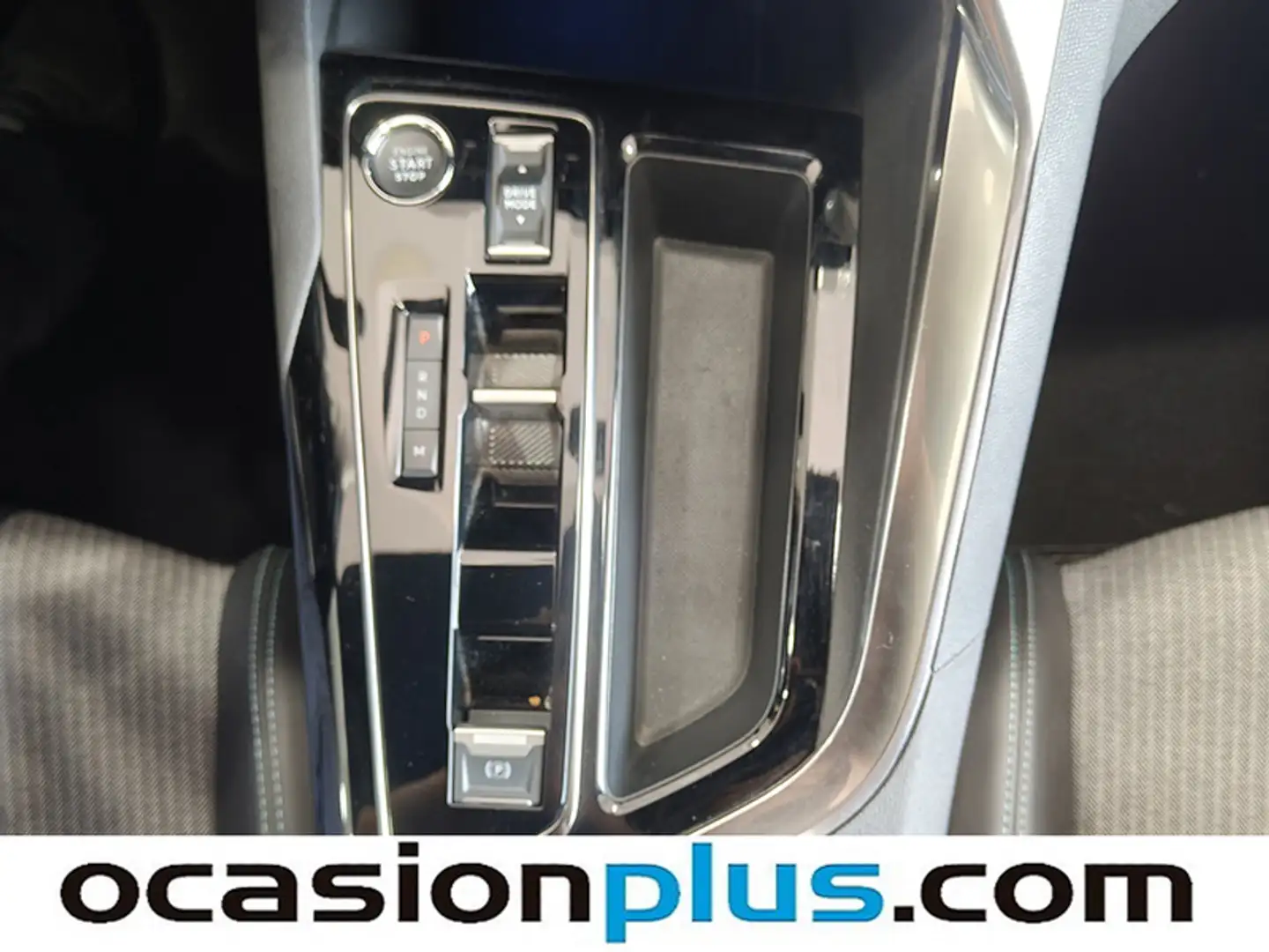 Foto Peugeot 3008 Peugeot 3008 PureTech 130 S&S Allure Pack EAT8  (130 CV)