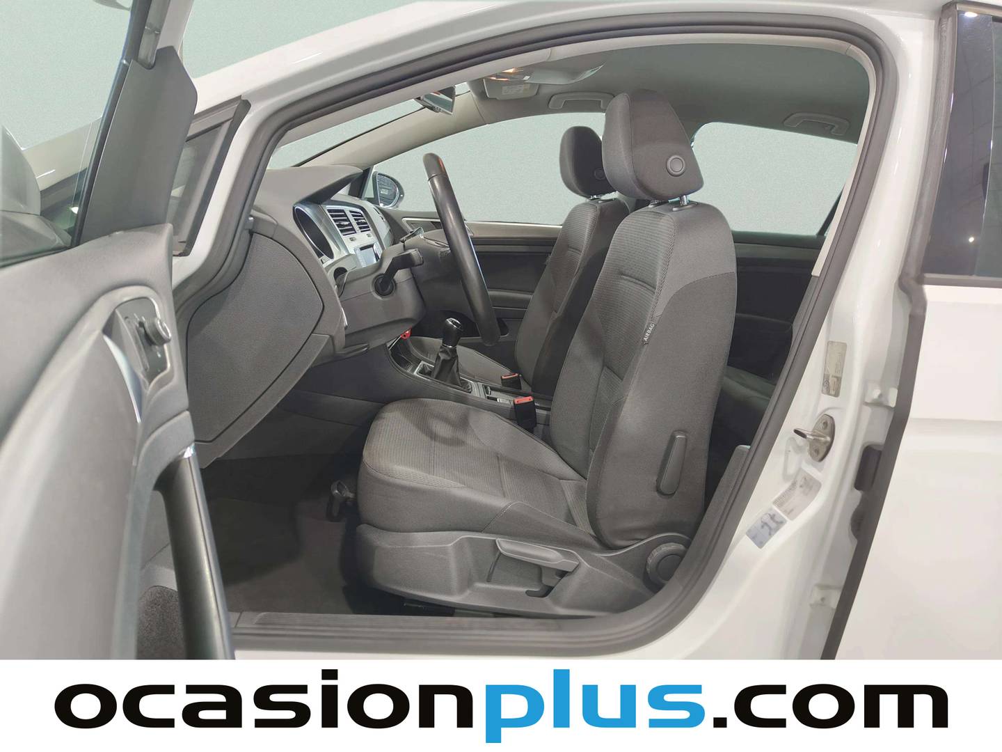 Foto asientos delanteros Volkswagen Golf Volkswagen Golf Advance 1.6 TDI BMT (105 CV)