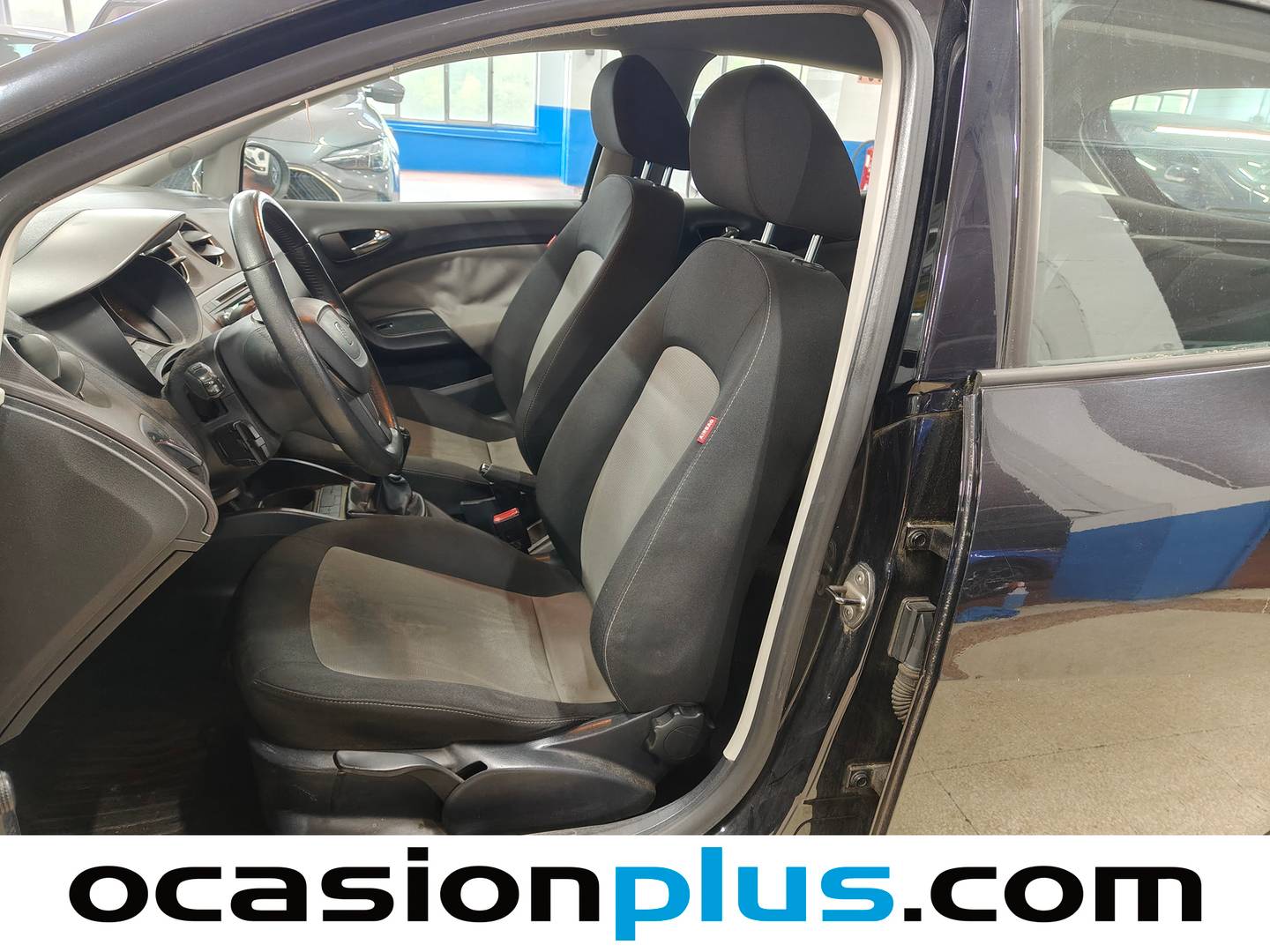 Foto asientos delanteros Seat Ibiza SEAT Ibiza 1.6 TDI Style (105 CV)
