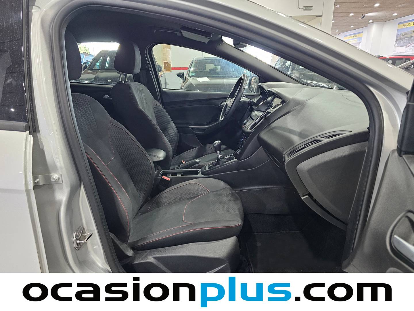 Foto Ford Focus Ford Focus 1.0 Ecoboost ST-Line Black&Red (125 CV)