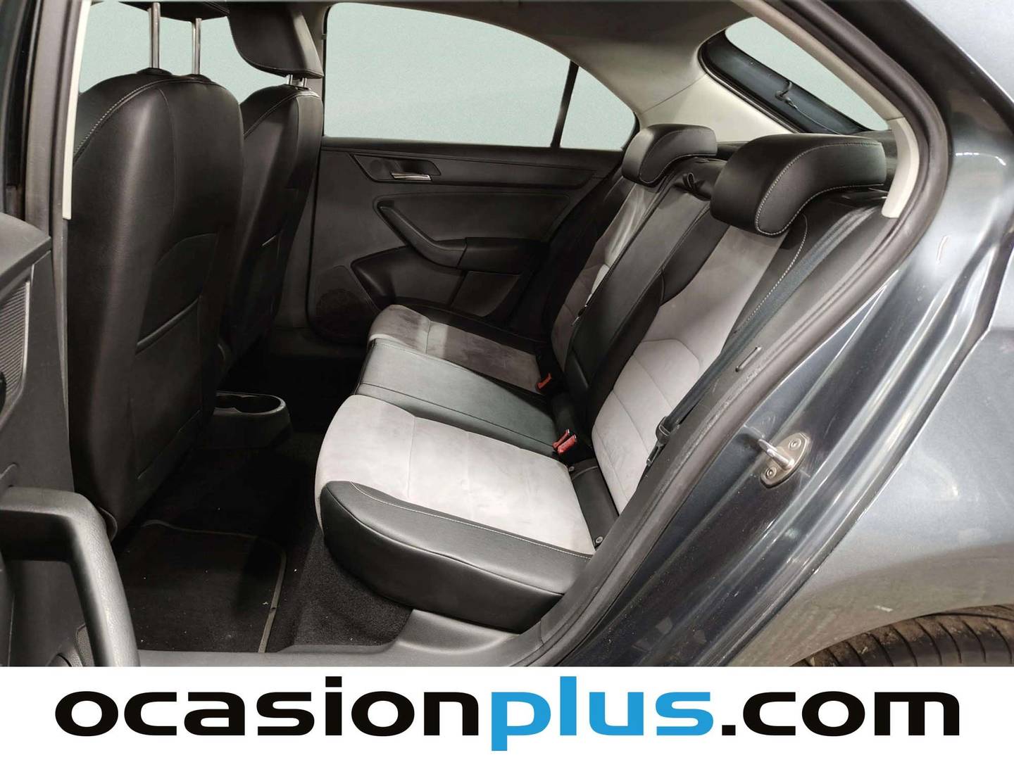 Foto asientos traseros Seat Toledo Seat Toledo 1.6 TDI S&S I-Tech (105 CV)