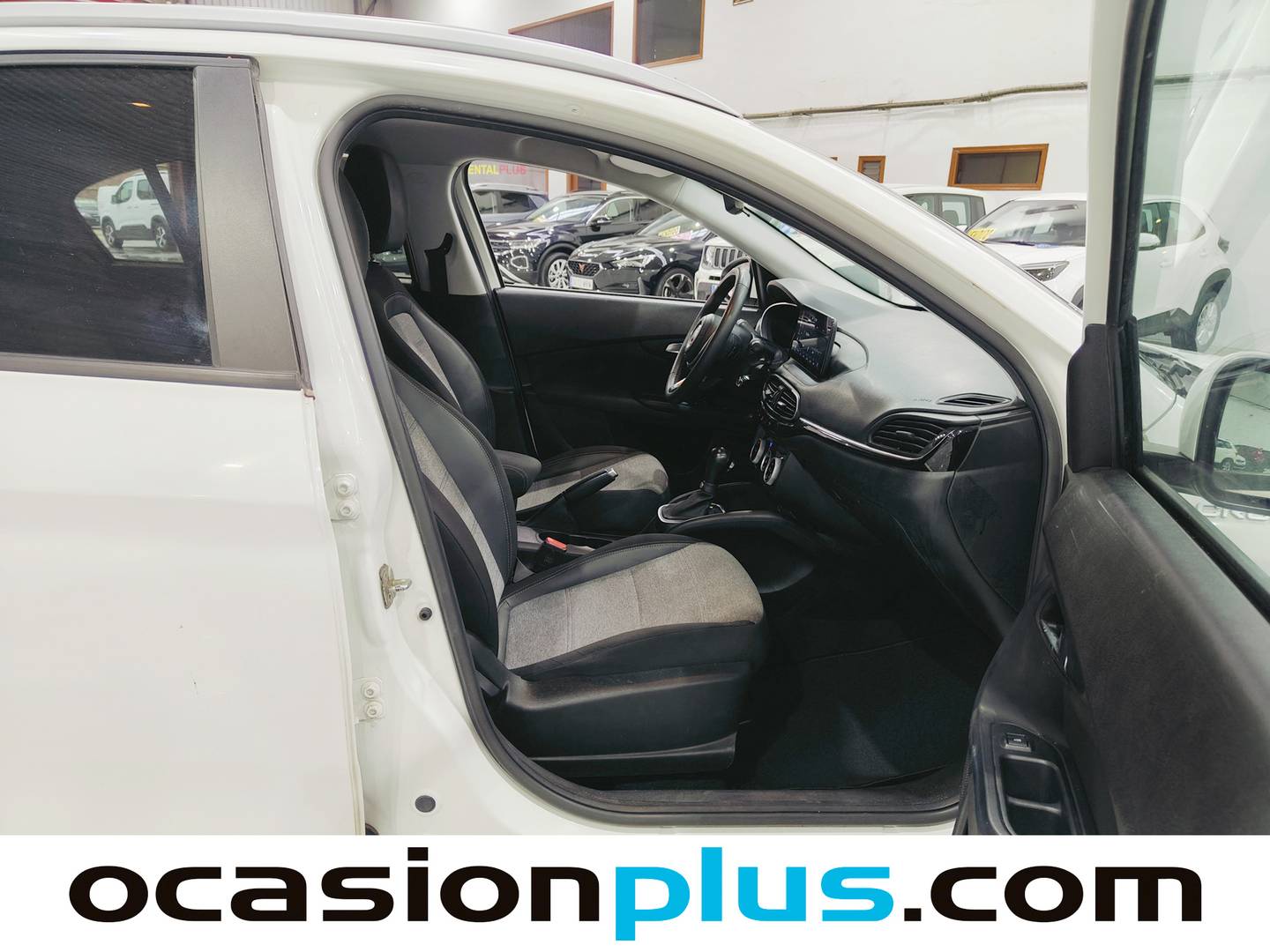 Foto Fiat Tipo Fiat Tipo 1.5 Hybrid Cross DCT (130 CV)