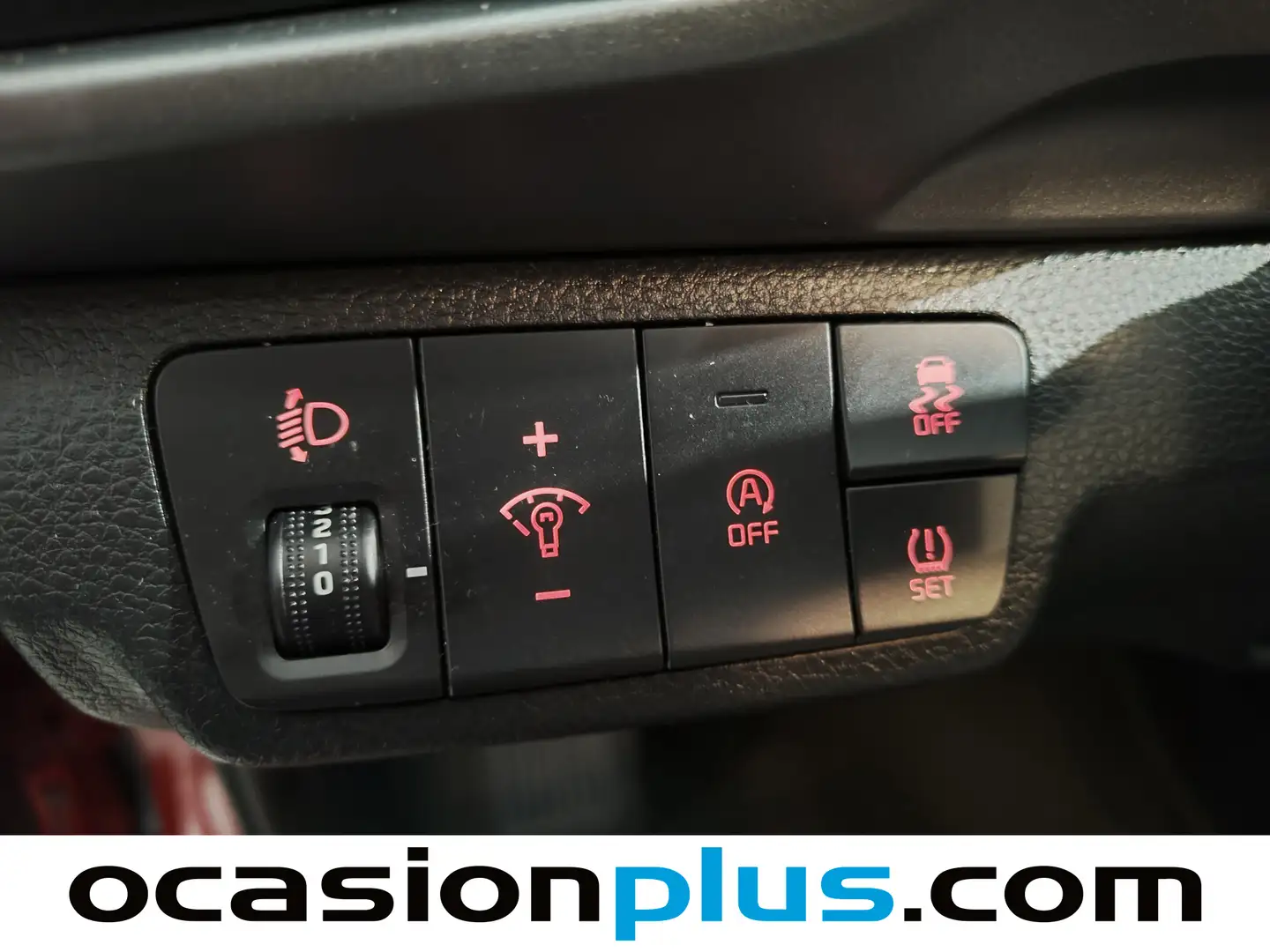 Foto KIA Stonic Kia Stonic 1.0 T-GDi MHEV iMT Concept (100 CV)